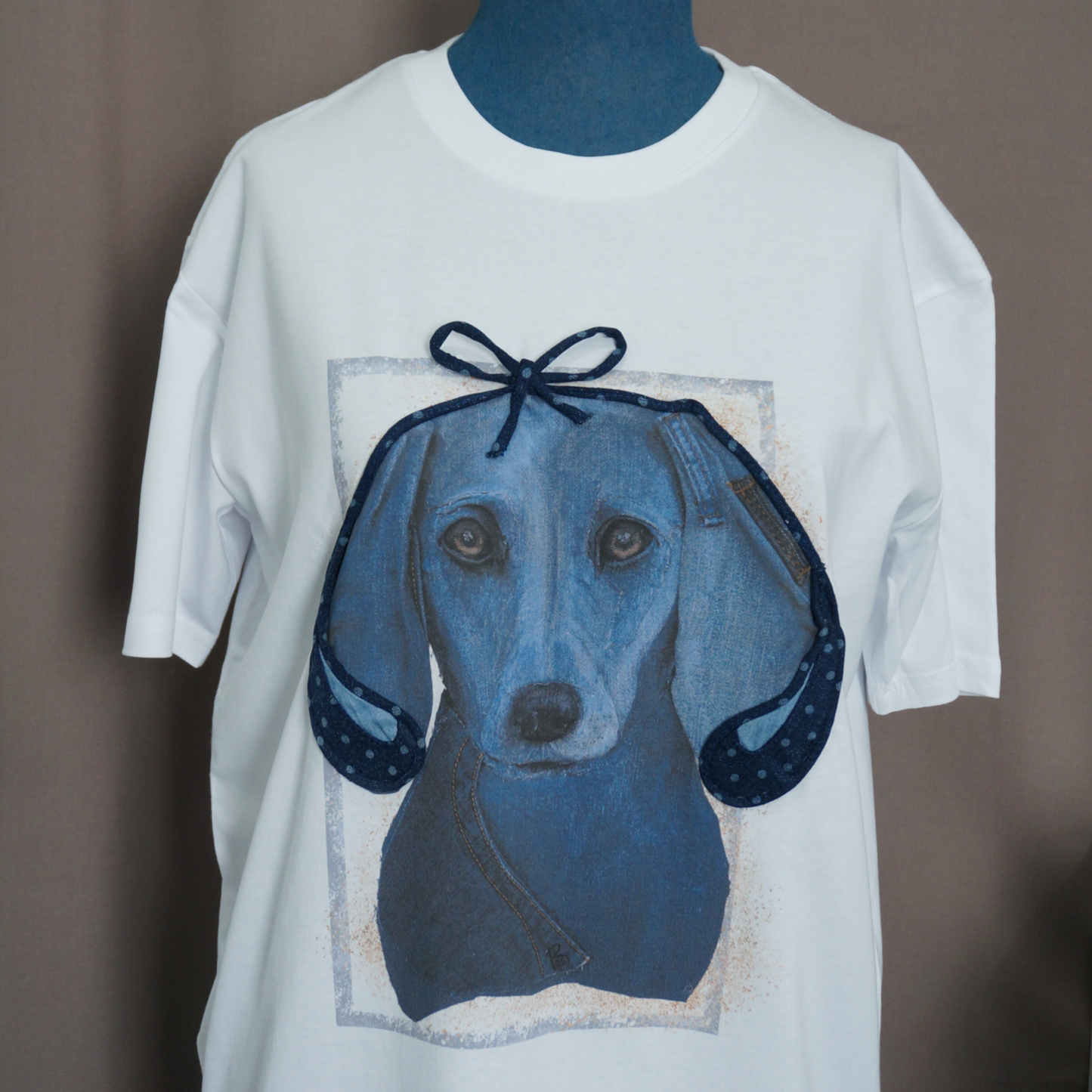 "Dachshund" - Art T-Shirt with Denim Accents