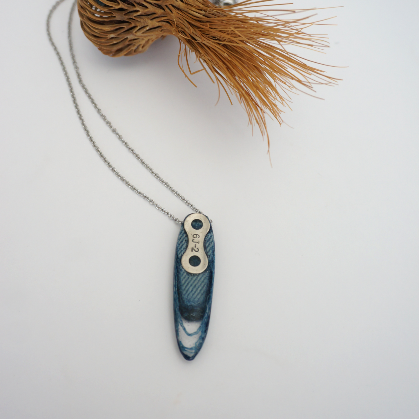 Motion - Denim necklace