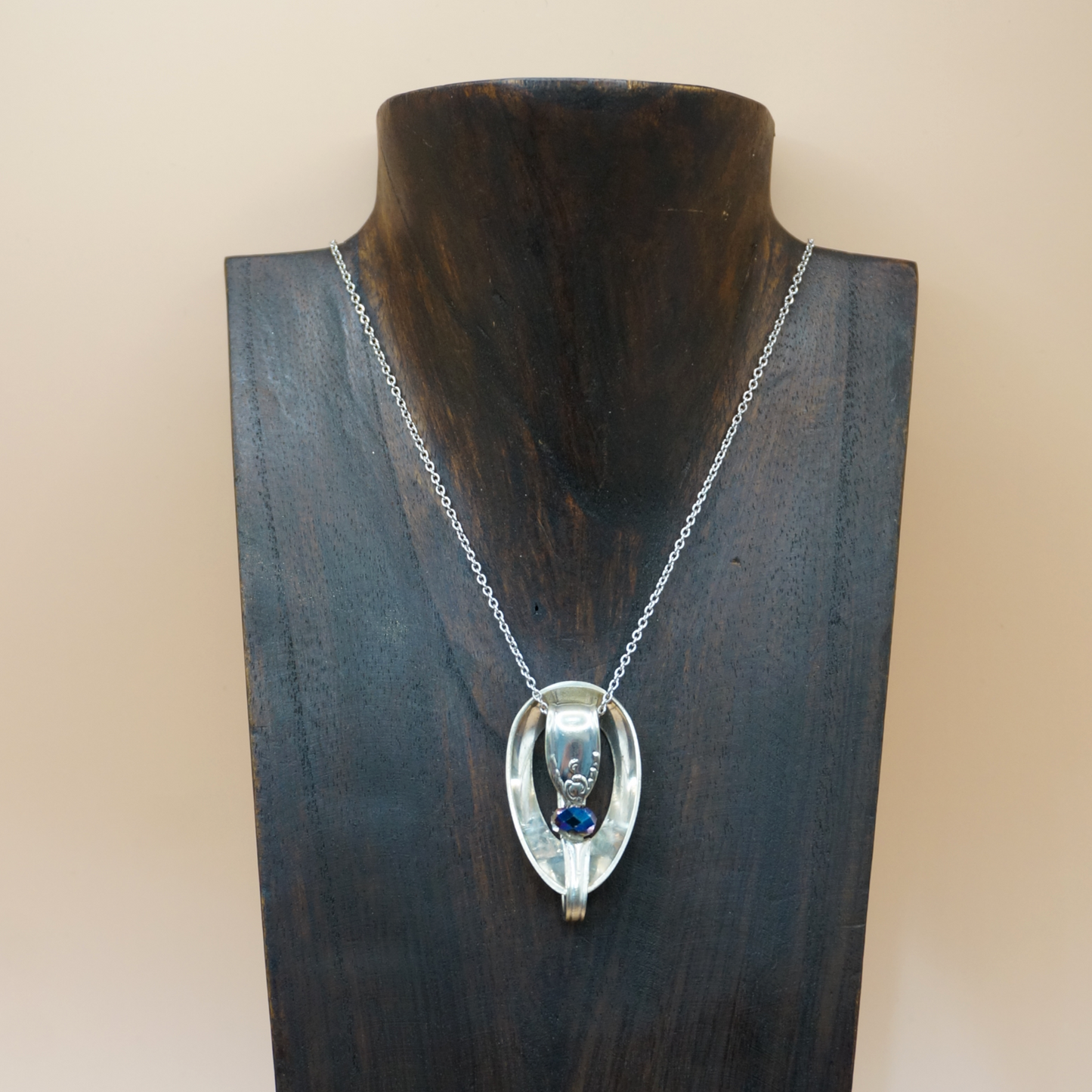 Oval and Crystals Necklace - Charcoal Blue crystal