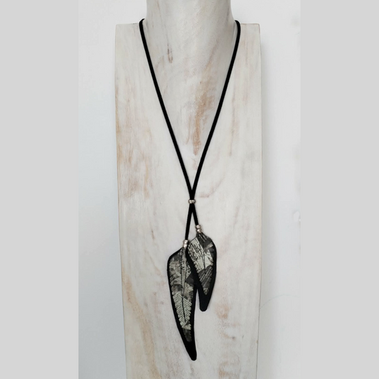 The Feathers - leather necklace