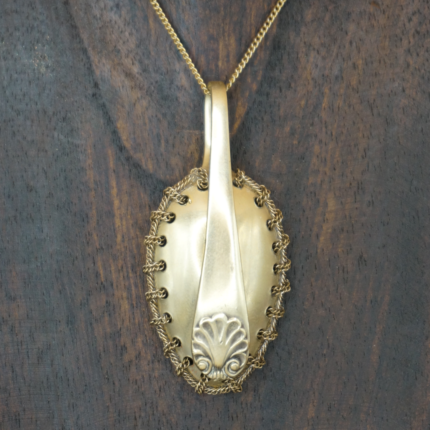 Golden Shell - necklace