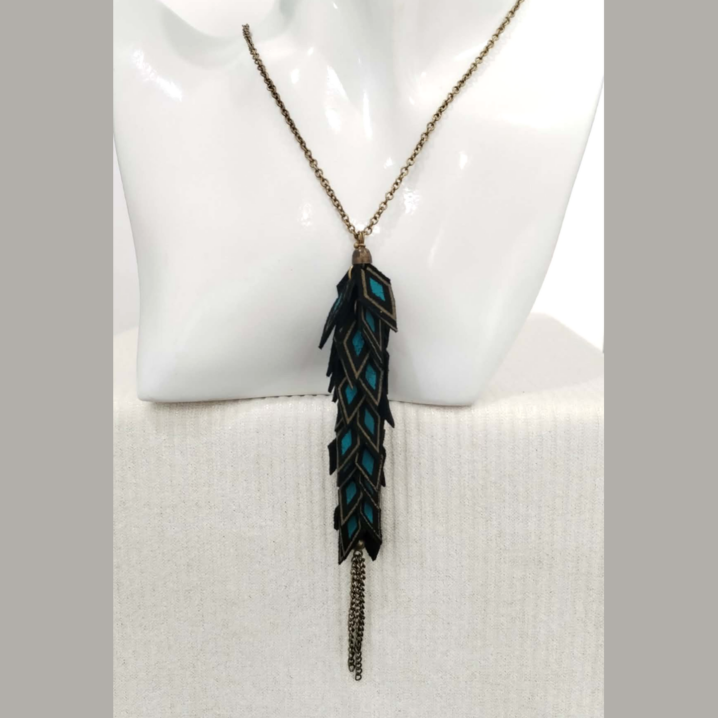 Leather Set - Earrings and necklace