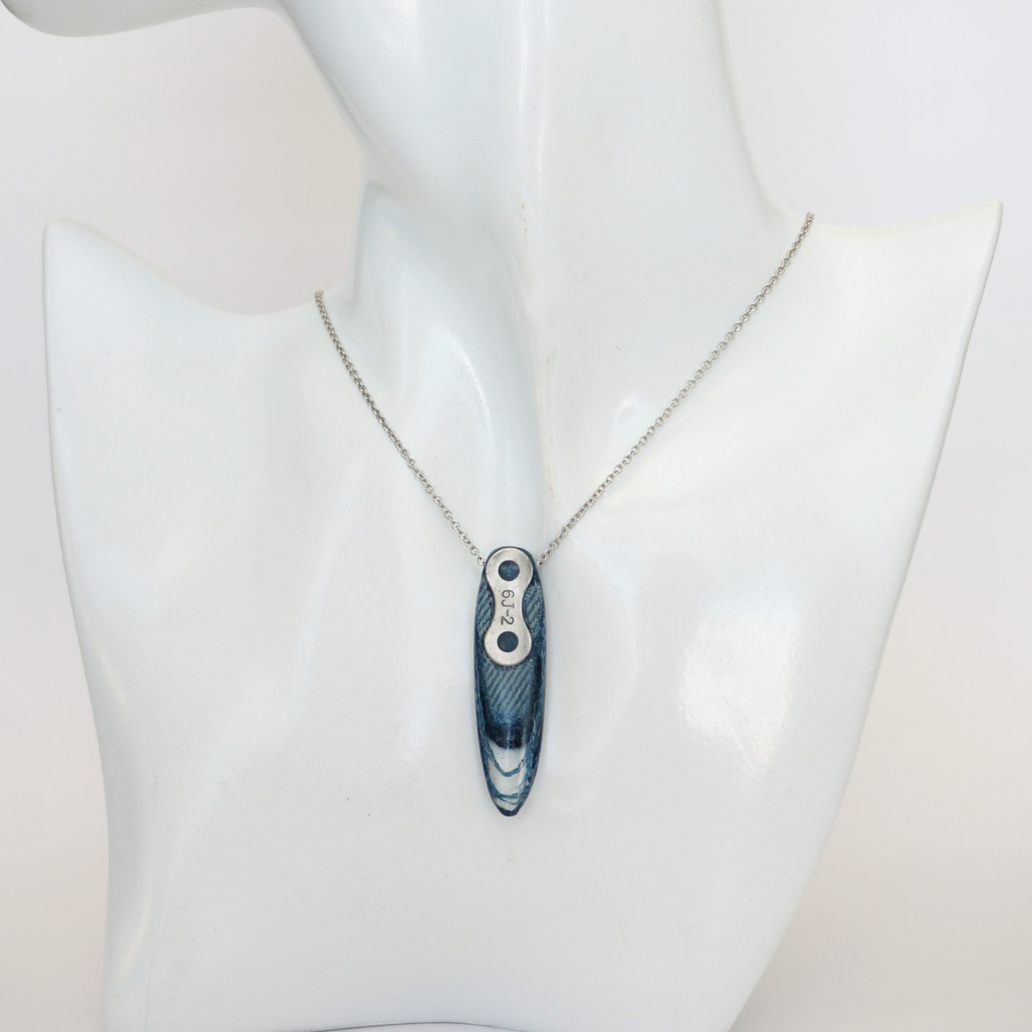 Motion - Denim necklace