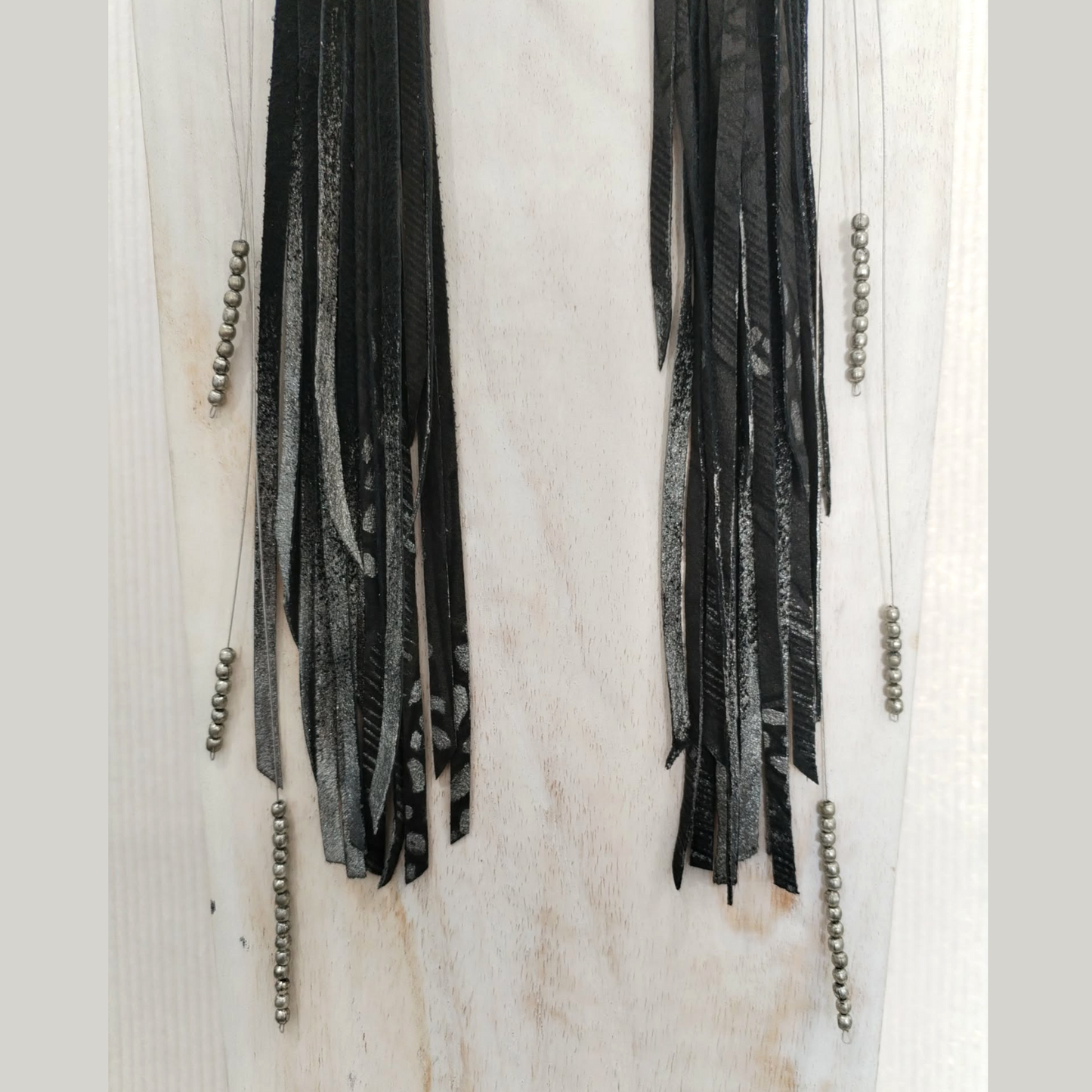 Silver Waterfall - Leather necklace